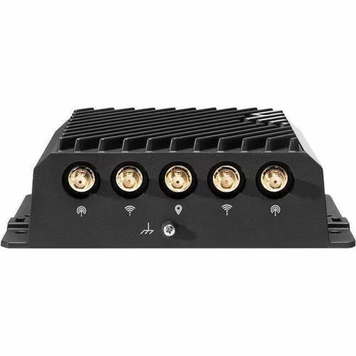 Cradlepoint R920 4G LTE Cat 7 Ruggedized Router with NetCloud IoT Essentials Plan — North America (TC03-0920-C7A-NN) – Select NetCloud Term