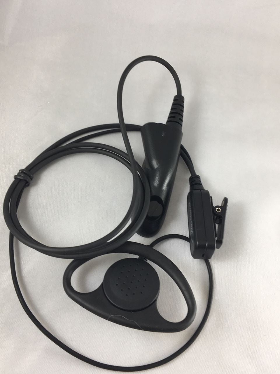 WC-Dhang-M2 2-Wire Kit with PTT and D-shape Receive Only Piece for Motorola HT750 & HT1250 Radios Waveband Communications