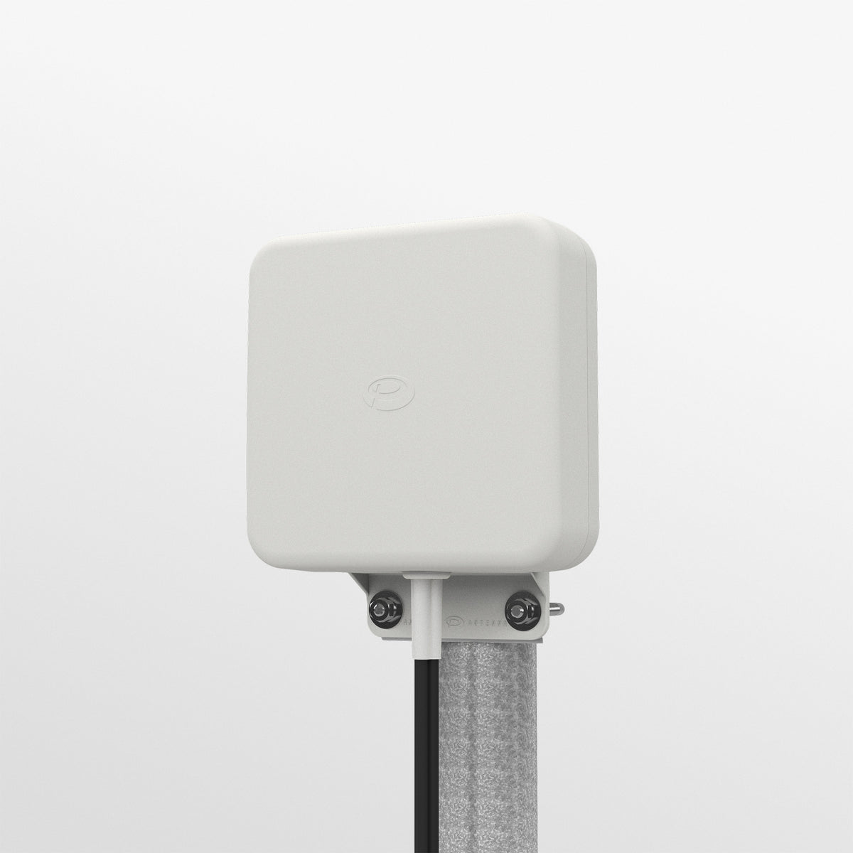 WMM4-7-49[-X] – 4×4 MiMo Wall / Mast Mount Antenna